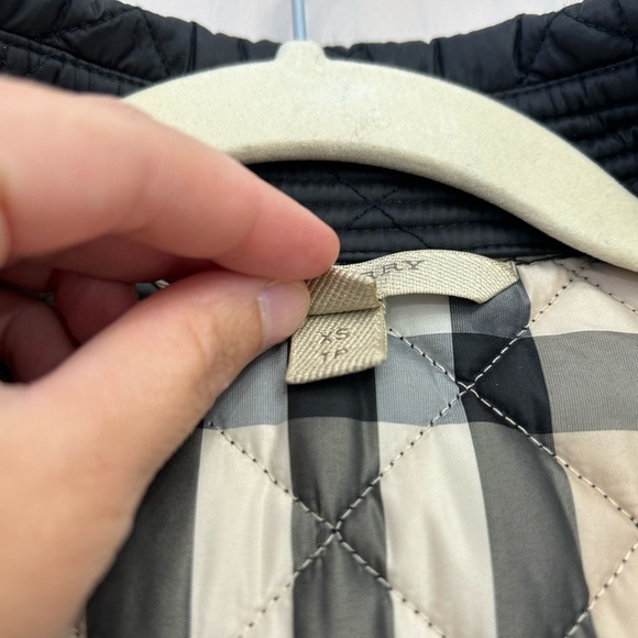 Burberry coat - Picture 4 of 4